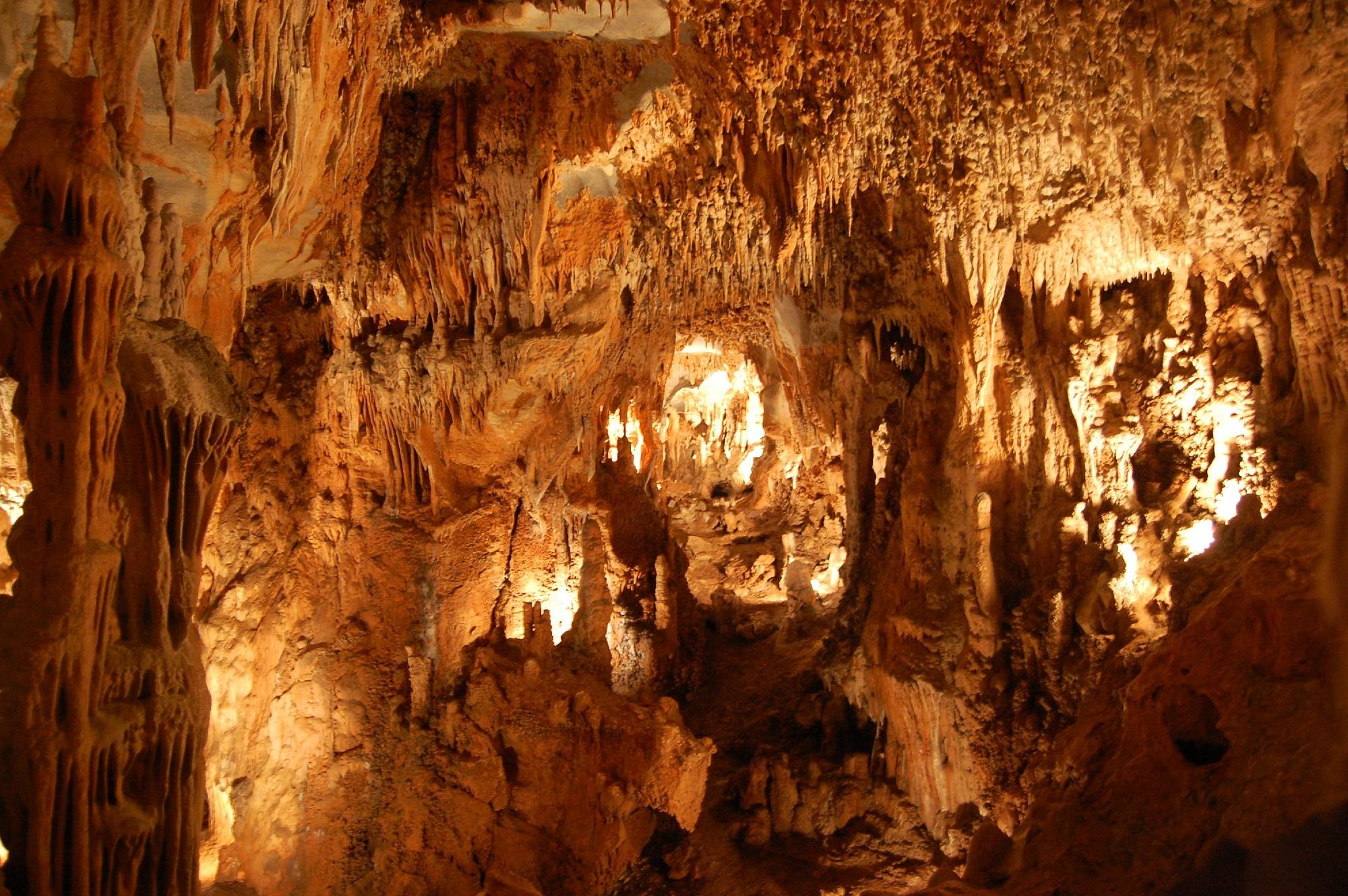 Endless Caverns