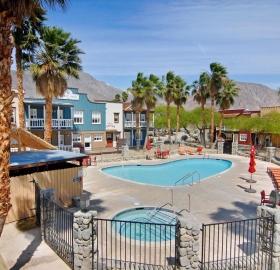 Palm Canyon Hotel & RV Resort